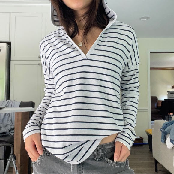 Striped V-Neck Pullover Hoodie - Picture 3 of 4